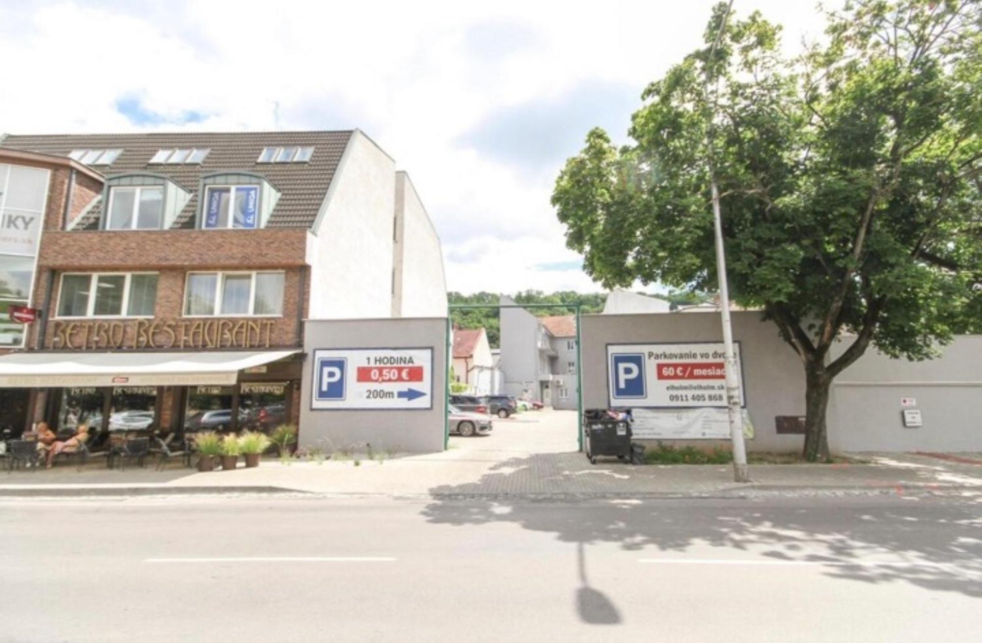 Apatman Fellini House Trencin Exterior foto