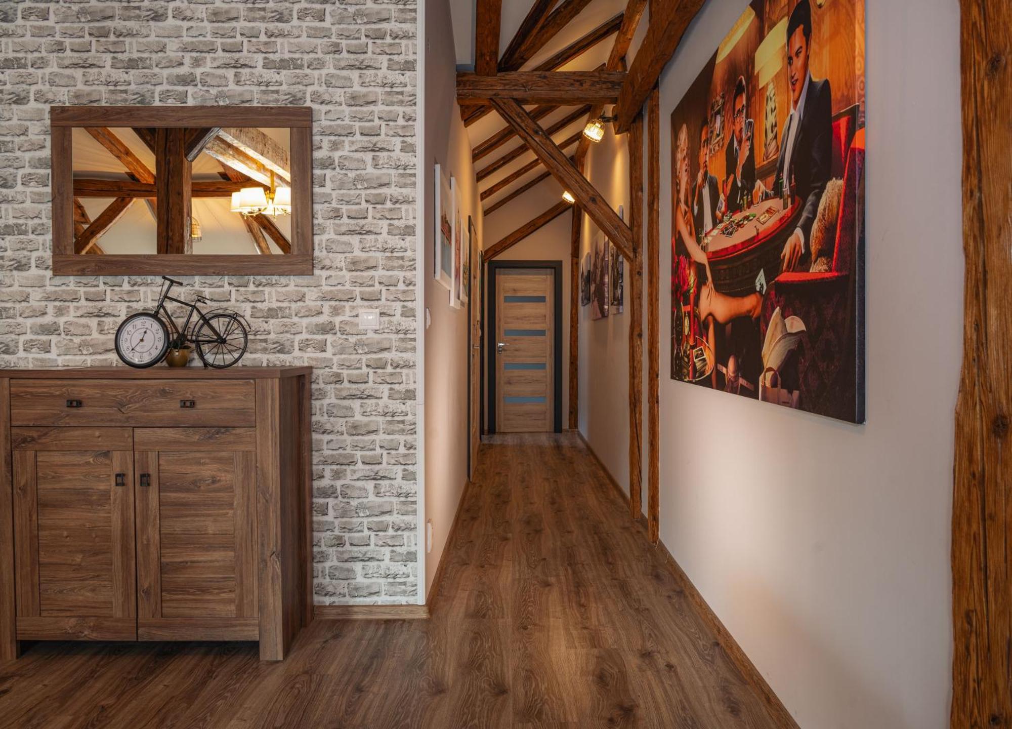 Apatman Fellini House Trencin Exterior foto